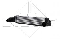 NRF 30154A Intercooler BMW 3 / 3 COMPACT